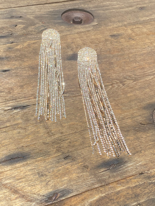 GLAMOROUS Earrings • Gold