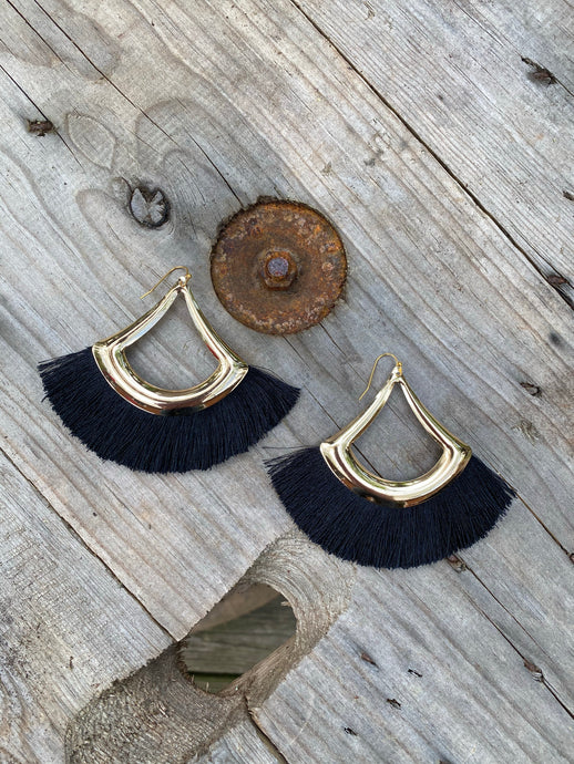 Fringe Gold Dusters • Black