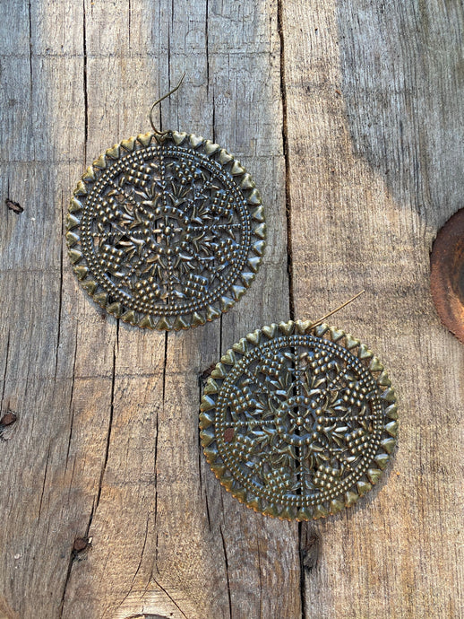 Revolve Filigree Earrings • Brass