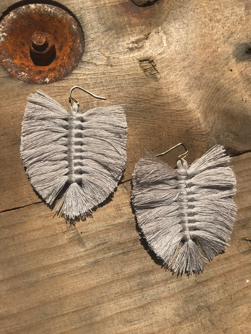 Macrame Leaf Earrings • Taupe